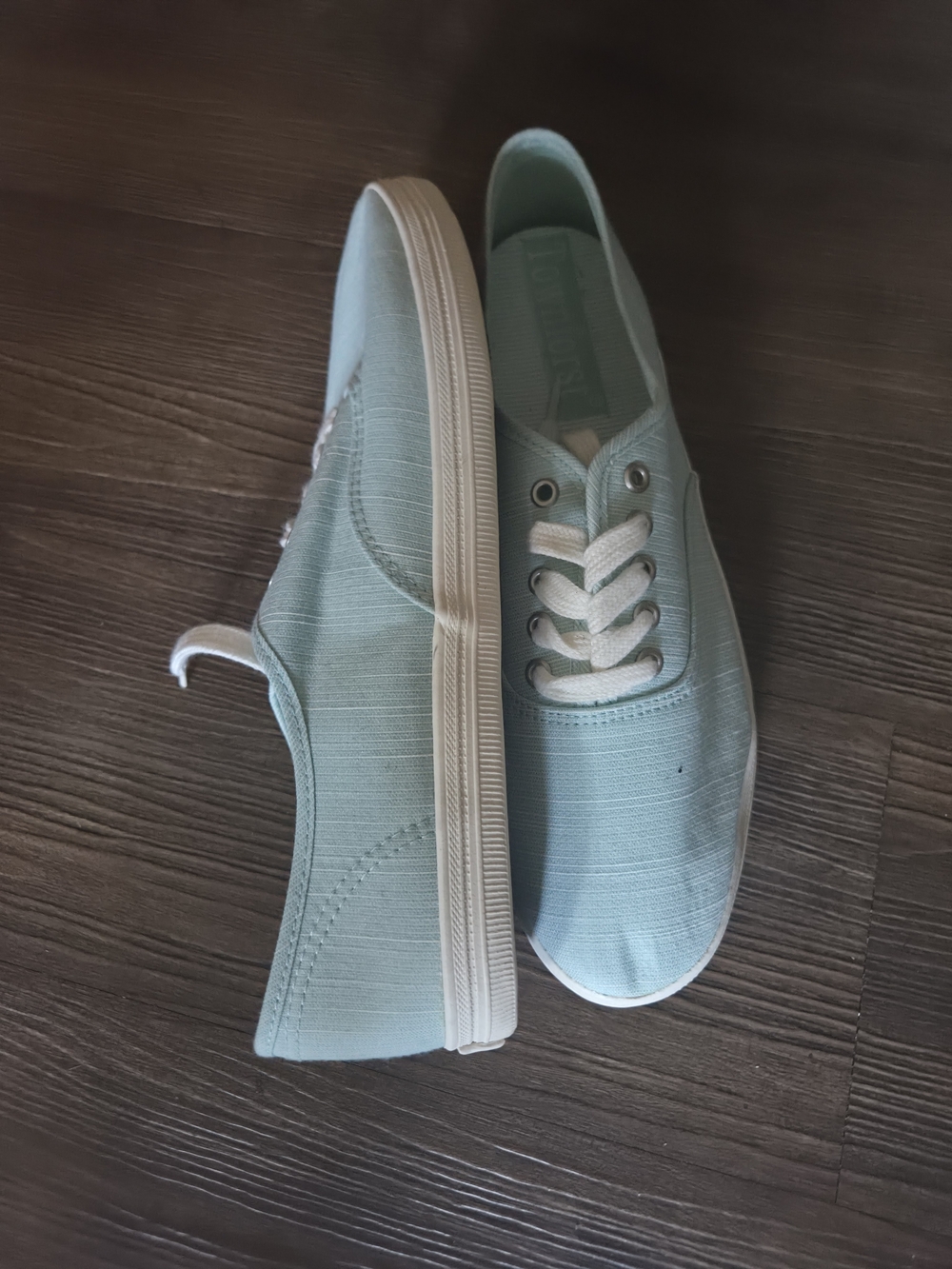Men's Casual Canvas Sneakers in Light Teal